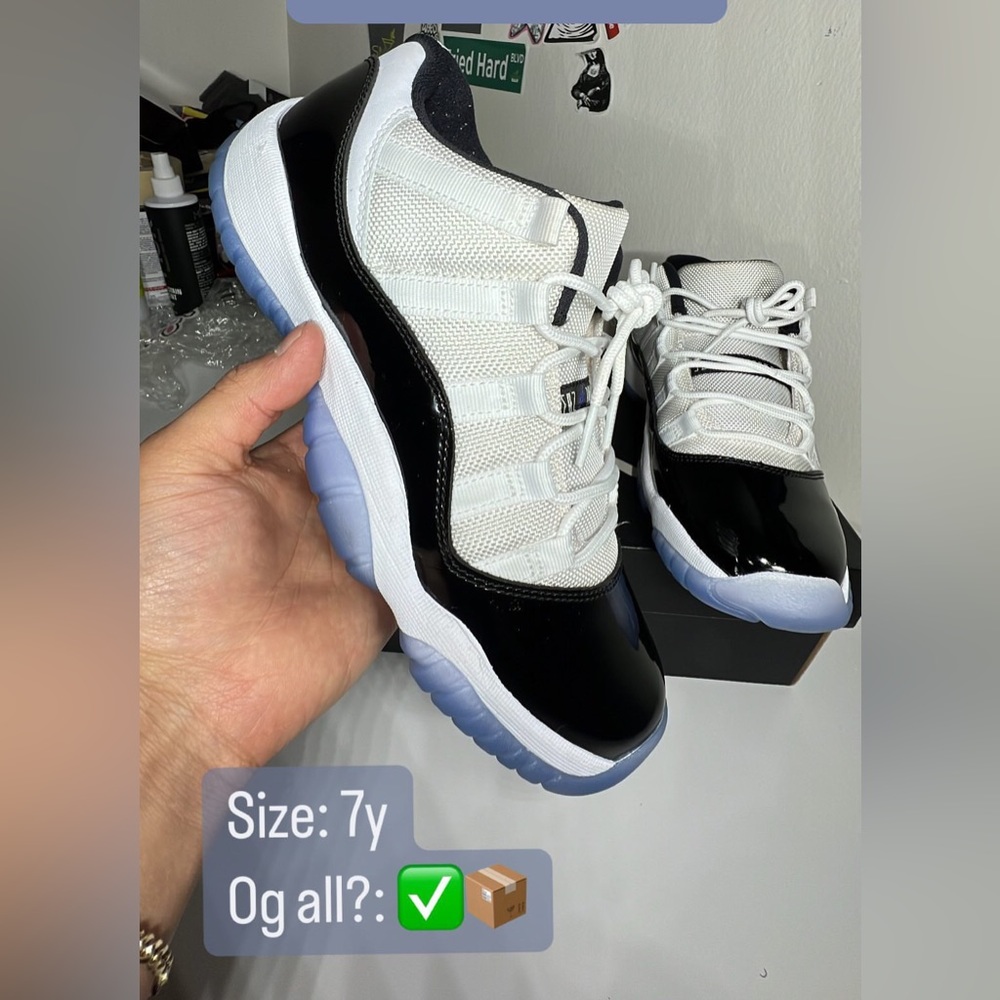 Jordan size 7y with box